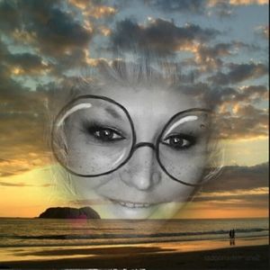 Meet your Posher, Denise